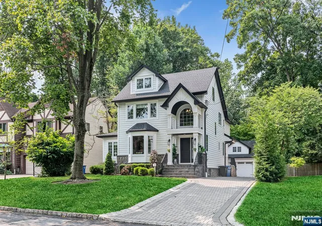Photo 1 of Sale Pending at 52 Bliss Ave, Tenafly, NJ 07670 | MLS# 26029730 | Listing updated on 2026-08-31