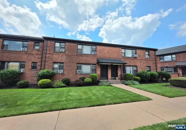 2nd image of 2165d N Central Rd, Fort Lee, NJ 07024