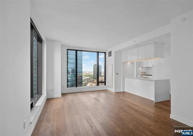 1st image of 99 Hudson St, Jersey City, NJ 07302