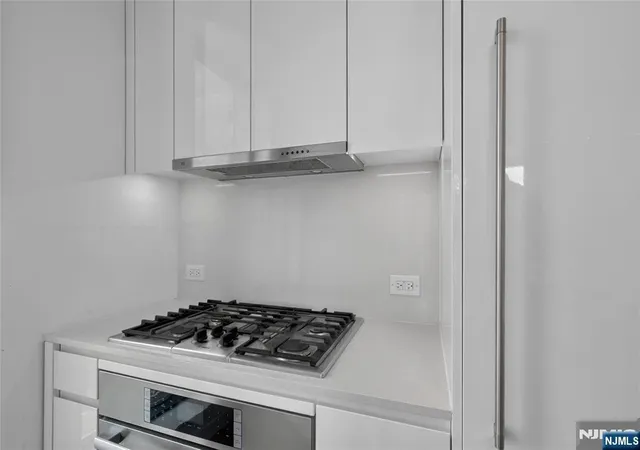 5th image of 99 Hudson St, Jersey City, NJ 07302