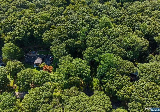 Photo 2 of Land for sale at 5 Horizon Dr, Denville Township, NJ 07834 | MLS# 26029765 | Listing updated on 2026-10-08