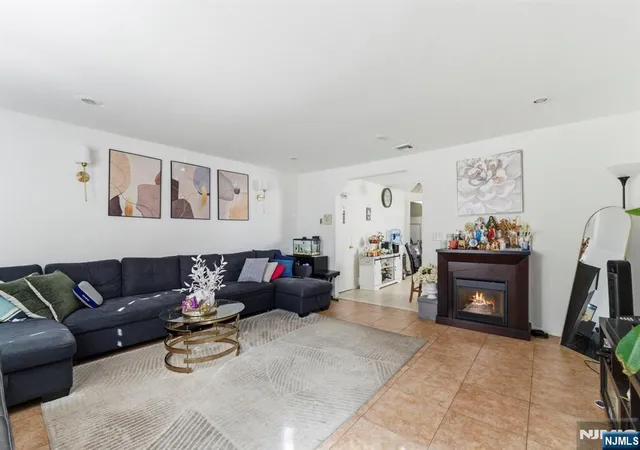 Photo 2 of Sale Pending at 270 Westervelt Pl, Lodi, NJ 07644 | MLS# 26029769 | Listing updated on 2026-09-01
