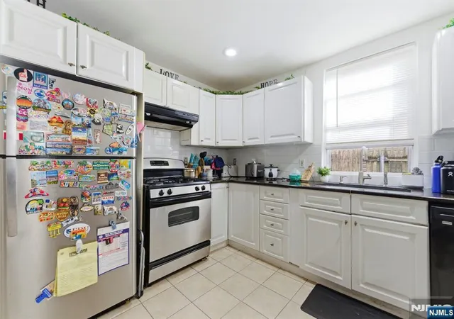 Photo 4 of Sale Pending at 270 Westervelt Pl, Lodi, NJ 07644 | MLS# 26029769 | Listing updated on 2026-09-01