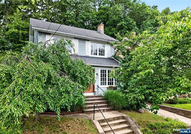Photo 1 of Single family home for sale at 772 Broad St, Bloomfield, NJ 07003 | MLS# 26029801 | Listing updated on 2026-08-13
