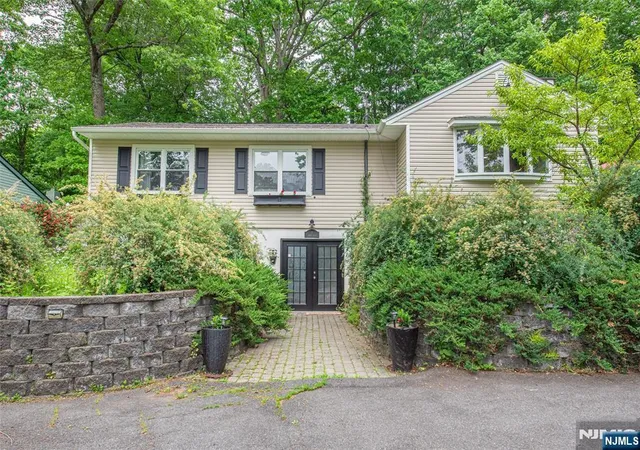 2nd image of 9 Albert St, West Milford, NJ 07480 | MLS# 26029831
