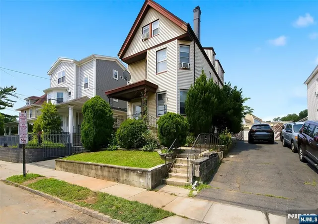 2nd image of 39 La France Ave, Bloomfield, NJ 07003 | MLS# 26029841