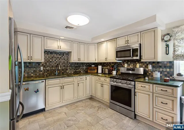 3rd image of 10 Wendy Ter, Garfield, NJ 07026