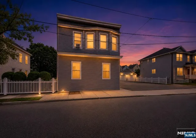 Listing Photo 4 - Condo for sale in building located at 25 Grunwald St, Clifton, NJ 07013