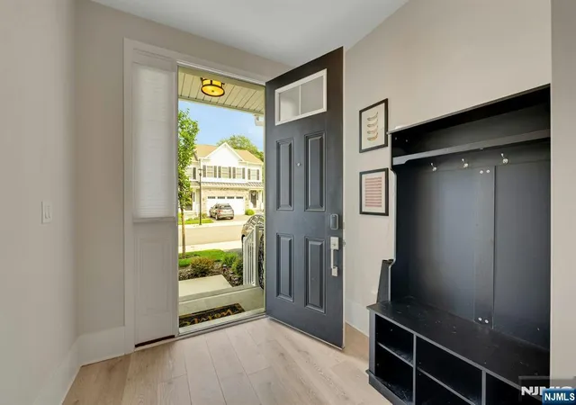 4th image of 5 Davies Dr, Old Tappan, NJ 07675 | MLS# 26029860