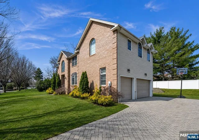 Photo 3 of Single family home for sale at 683 Victoria Ave, Paramus, NJ 07652 | MLS# 26029889 | Listing updated on 2026-08-07