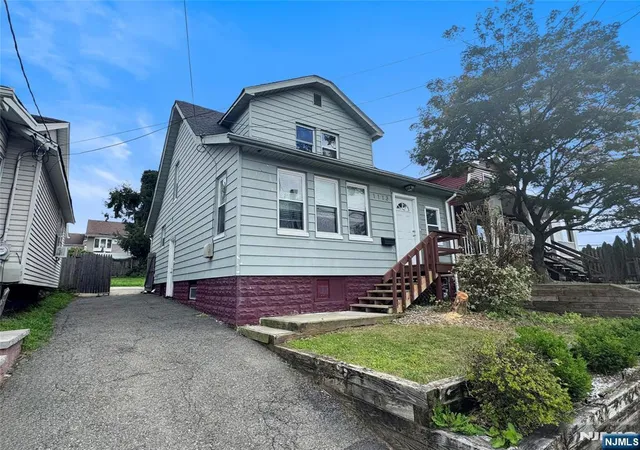 Photo 1 of Sale Pending at 1113 Woolley Ave, Union, NJ 07083 | MLS# 26029890 | Listing updated on 2026-09-08