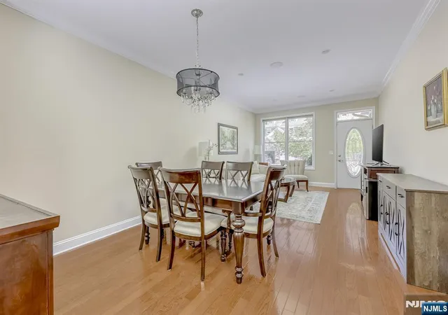 Photo 4 of Sale Pending at 1004 Whitney Ln, Allendale, NJ 07401 | MLS# 26029926 | Listing updated on 2026-08-20
