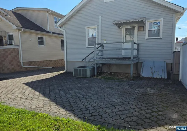 Photo 2 of Sale Pending at 9 Hillside Pl, North Arlington, NJ 07031 | MLS# 26029938 | Listing updated on 2026-08-28