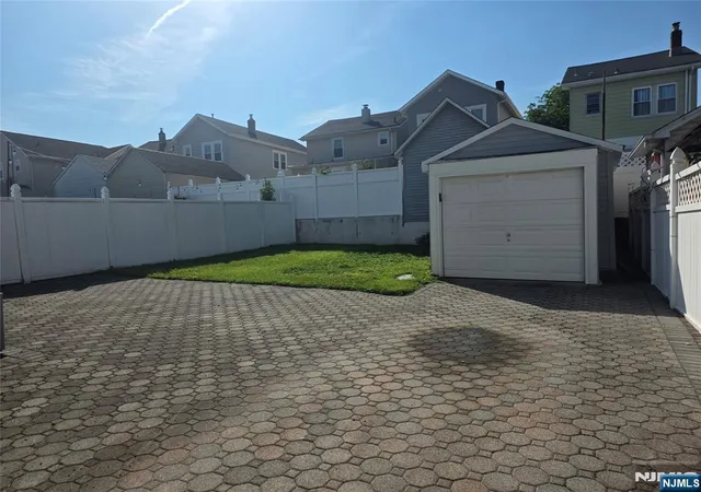 Photo 3 of Sale Pending at 9 Hillside Pl, North Arlington, NJ 07031 | MLS# 26029938 | Listing updated on 2026-08-28