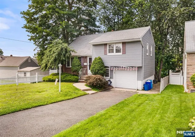 Photo 2 of Single family home for sale at 99 6th St, North Arlington, NJ 07031 | MLS# 26029939 | Listing updated on 2026-08-20