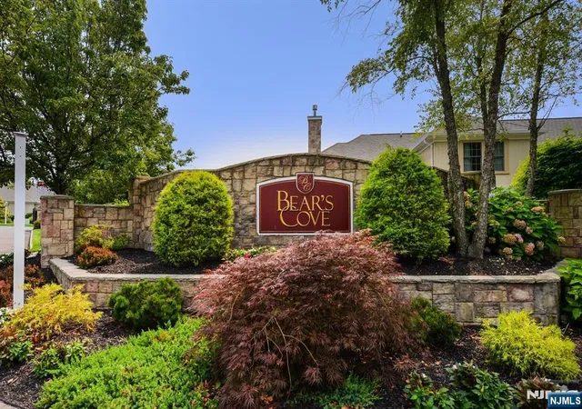41st image of 99 Windsor Ln, Ramsey, NJ 07446 | MLS# 26029980