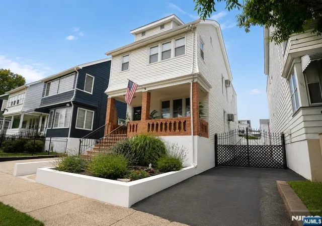 Photo 2 of Multi family home for sale at 191 N 16th, Bloomfield, NJ 07003 | MLS# 26030018 | Listing updated on 2026-09-08
