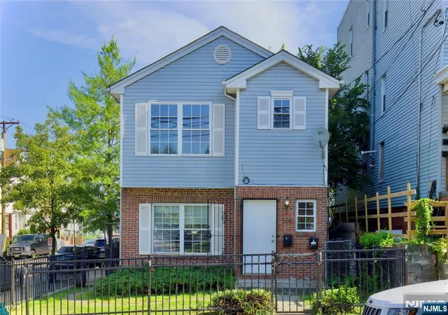 Multi family home for sale at 586 15Th Ave, Newark, NJ 07103 | MLS# 26030027
