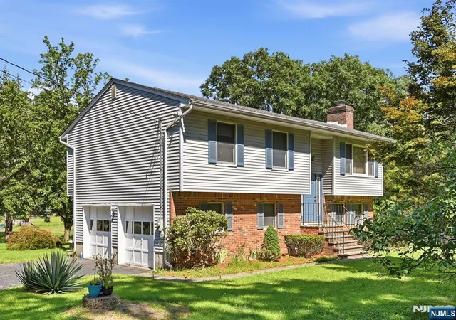 3rd image of 5 Apshawa Cross Rd, West Milford, NJ 07480 | MLS# 26030028