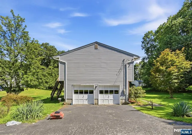 4th image of 5 Apshawa Cross Rd, West Milford, NJ 07480 | MLS# 26030028