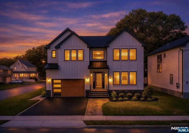 Photo 2 of Single family home for sale at 167 Palisades, Emerson, NJ 07630 | MLS# 26030066 | Listing updated on 2026-09-19