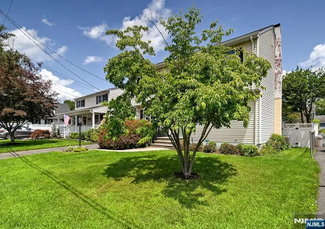 Photo 3 of Sale Pending at 115 Olive Ave, Pompton Lakes, NJ 07442 | MLS# 26030069 | Listing updated on 2026-08-27