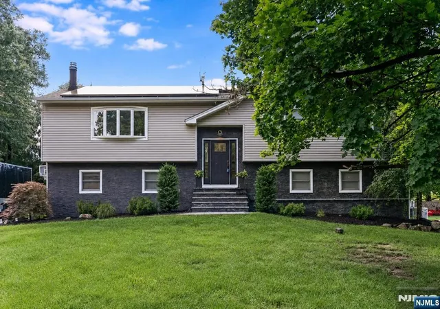 43rd image of 23 Douglas Dr, Montville Township, NJ 07082 | MLS# 26030071
