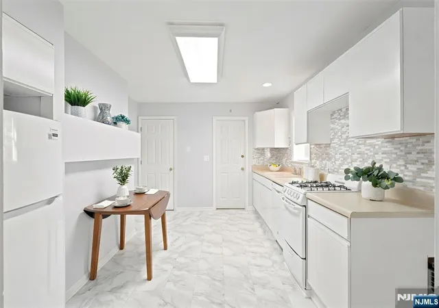 Photo 3 of Sale Pending at 888 Lake St, Newark, NJ 07104 | MLS# 26030086 | Listing updated on 2026-08-28