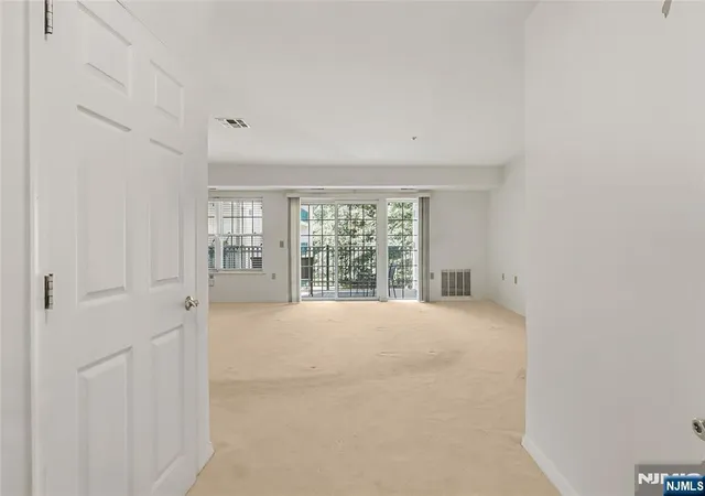 Listing Photo 4 - Condo for sale in building located at 401 Dercole, Norwood, NJ 07642 - Unit #211