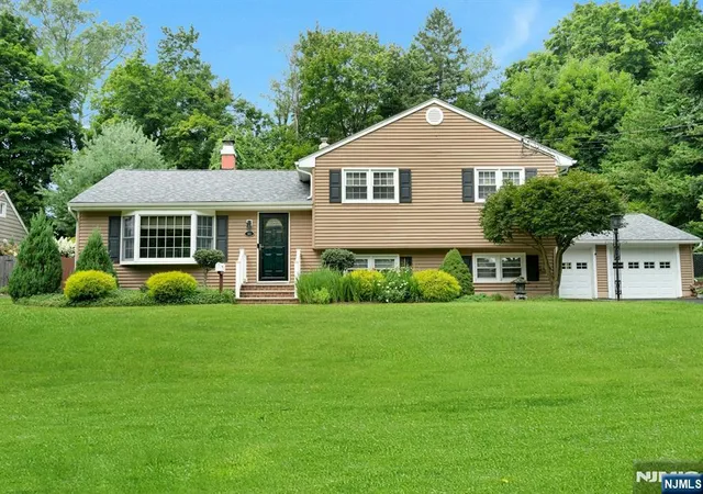 1st image of 60 Sunnyside Rd, Mahwah, NJ 07430 | MLS# 26030124
