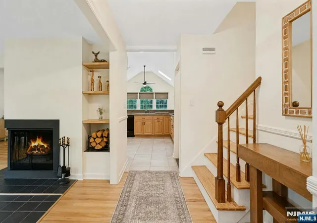 3rd image of 60 Sunnyside Rd, Mahwah, NJ 07430 | MLS# 26030124