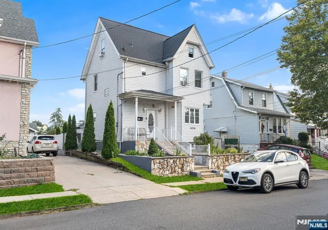 Photo 2 of Single family home for sale at 656 Devon St, Kearny, NJ 07032 | MLS# 26030130 | Listing updated on 2026-08-17