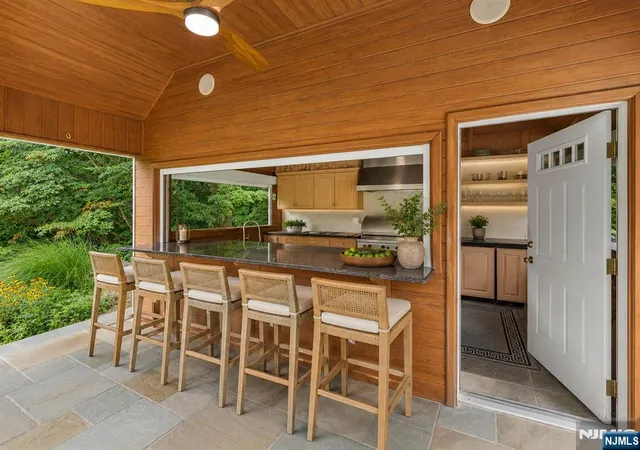 Photo 4 of Single family home for sale at 38 Bridle Wy, Saddle River, NJ 07458 | MLS# 26030140 | Listing updated on 2026-08-13