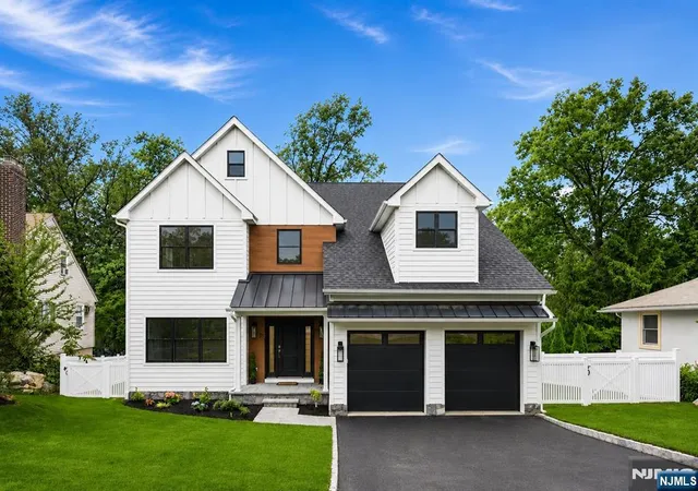 Photo 1 of Single family home for sale at 35 Sycamore Ave, Livingston, NJ 07039 | MLS# 26030161 | Listing updated on 2026-09-18