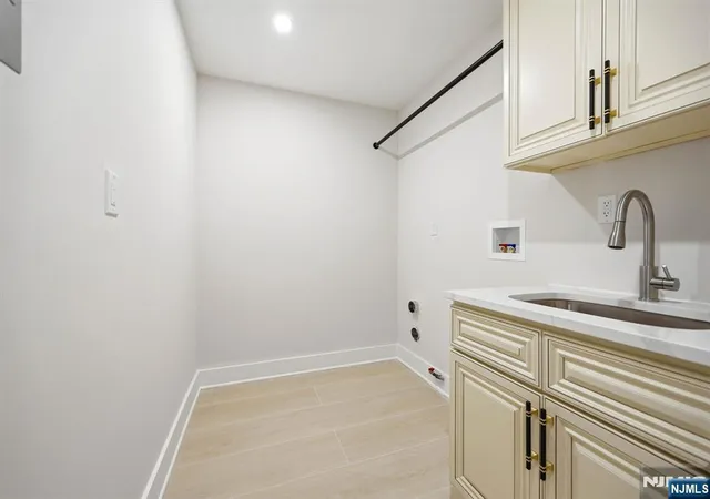 Photo 3 of Single family home for sale at 35 Sycamore Ave, Livingston, NJ 07039 | MLS# 26030161 | Listing updated on 2026-09-18