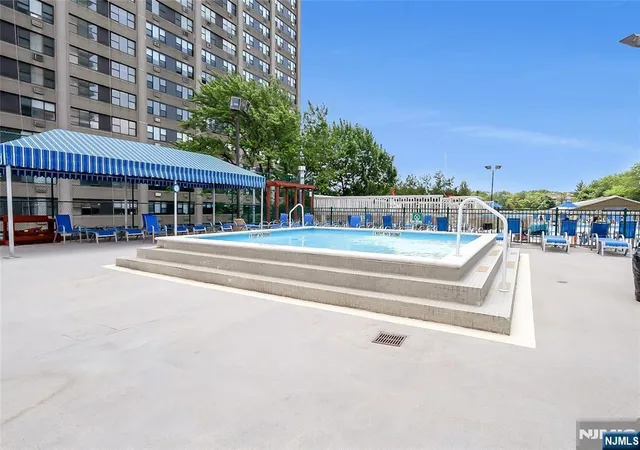29th image of 555 North Ave #8N, Fort Lee, NJ 07024 | MLS# 26030200