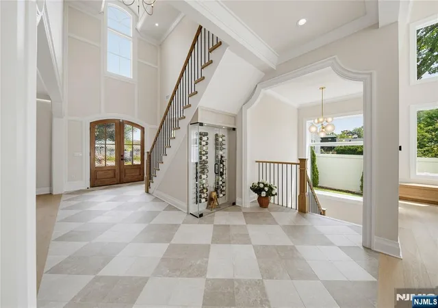 Photo 3 of Single family home for sale at 92 Oliver Rd, Paramus, NJ 07652 | MLS# 26030240 | Listing updated on 2026-09-17