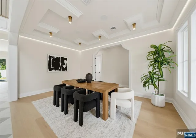 Photo 4 of Single family home for sale at 92 Oliver Rd, Paramus, NJ 07652 | MLS# 26030240 | Listing updated on 2026-09-17