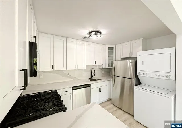 5th image of 135 Falcon Ridge Way, Hamburg, NJ 07419 | MLS# 26030246