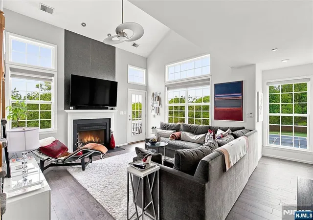 3rd image of 3 Regency Cir, Englewood, NJ 07631 | MLS# 26030247