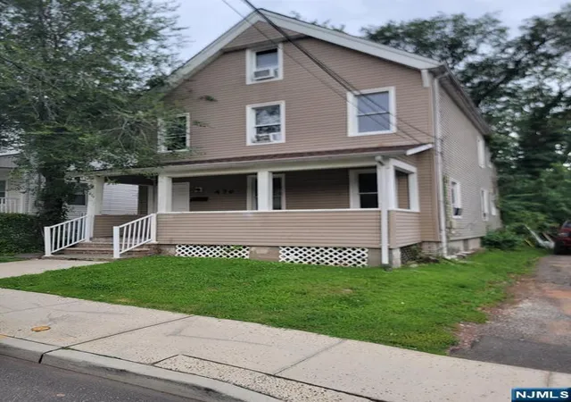 14th image of 476 Laurel St, Orange, NJ 07050 | MLS# 26030279