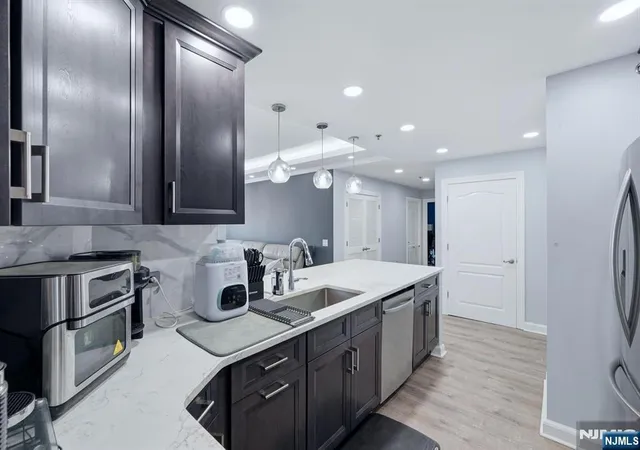 Photo 3 of Sale Pending at 5312 City Pl #5312, Edgewater, NJ 07020 | MLS# 26030280 | Listing updated on 2026-09-09