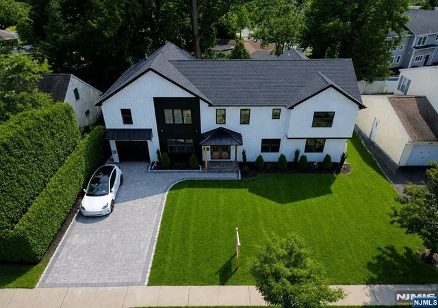 Photo 3 of Sale Pending at 277 Howland Ave, River Edge, NJ 07661 | MLS# 26030328 | Listing updated on 2026-08-28