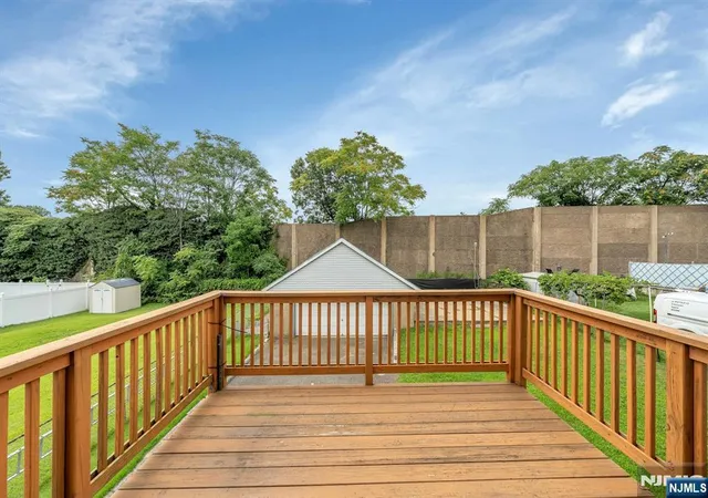 Listing Photo 5 - Condo for sale in building located at 150 Maple Ave, Woodland Park, NJ 08107