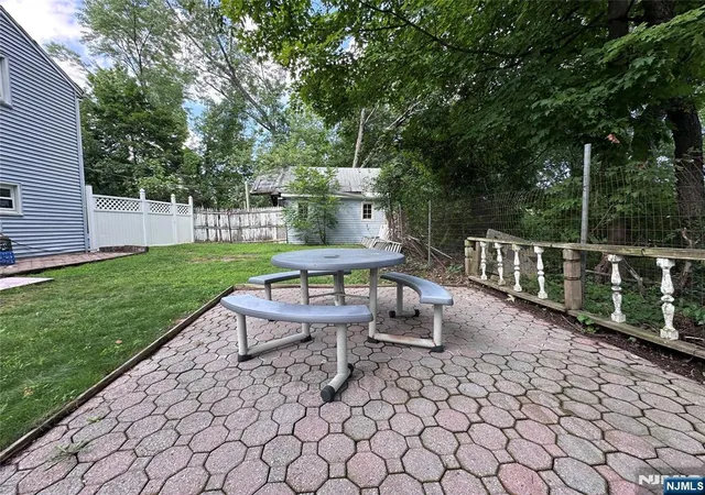 Photo 3 of Single family home for sale at 15 Warren Hagstrom Blvd, Wanaque, NJ 07465 | MLS# 26030354 | Listing updated on 2026-09-17