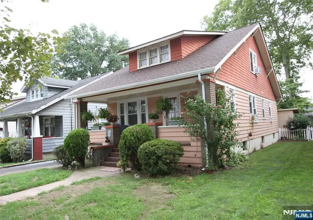 Photo 2 of Sale Pending at 4 Midland Ave, Hawthorne, NJ 07506 | MLS# 26030359 | Listing updated on 2026-08-21