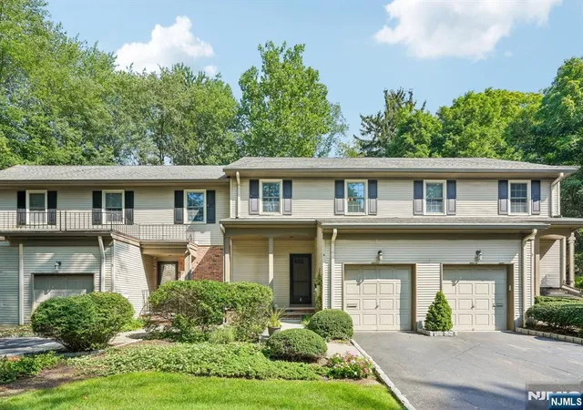 1st image of 4 Allison Ct, Allendale, NJ 07401 | MLS# 26030365