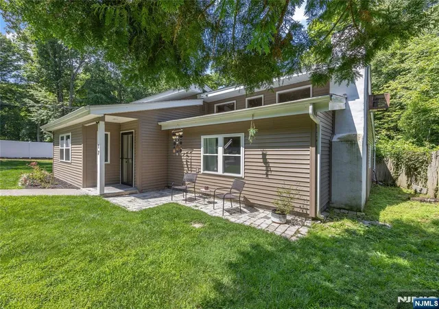 1st image of 17 Birch Dr, Vernon, NJ 07422 | MLS# 26030390