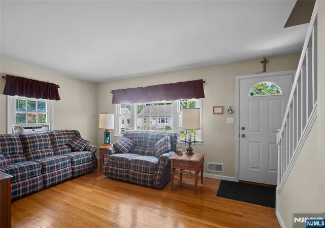 Photo 4 of Single family home for sale at 5 Sally St, Bloomingdale, NJ 07403 | MLS# 26030402 | Listing updated on 2026-10-04