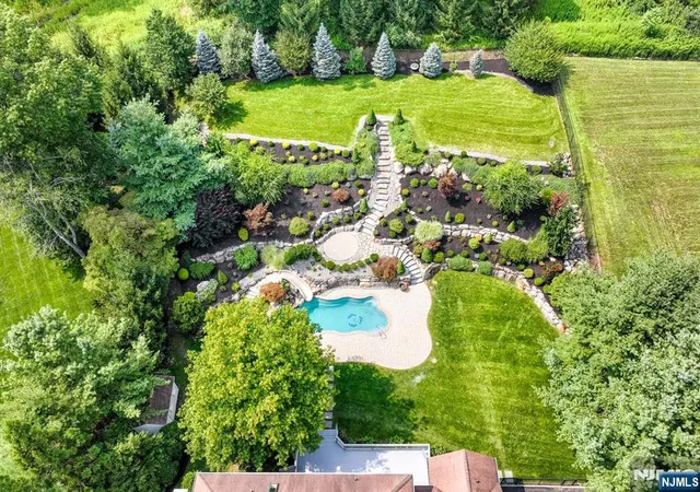 50th image of 7 Bonnieview Ln, Montville Township, NJ 07082 | MLS# 26030415